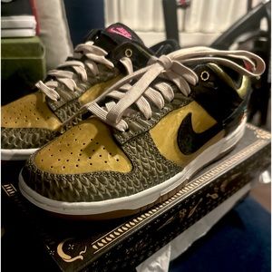 Nike Dia De Los Muertos Dunks size 6 brand new